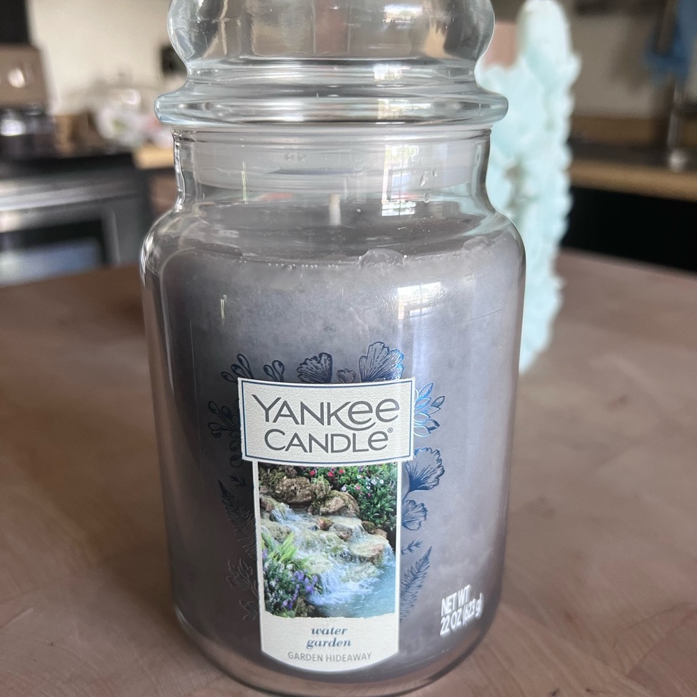 Yankee Candle Water Garden - Garden Hideaway